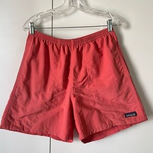 Men’s Medium Patagonia Shorts in Coral Pink